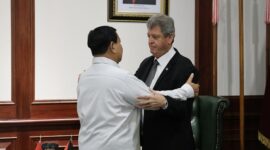 Dubes Palestina Zuhair Al-Shun bertenu Menteri Pertahanan Prabowo Subianto. (Dok. Tim Media Prabowo Subianto)