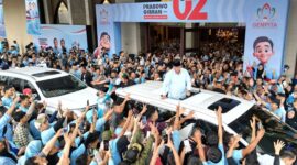 Calon presiden nomor urut dua Prabowo Subianto Menghadiri acara Deklarasi Nasional Gerakan Muslim Persatuan Indonesia Cinta Tanah Air (Gempita) di Grand Sudirman Ballroom. (Dok. Tim Media Prabowo-Gibran)

